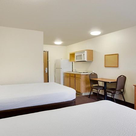 Woodspring Suites Baton Rouge East I-12 מראה חיצוני תמונה