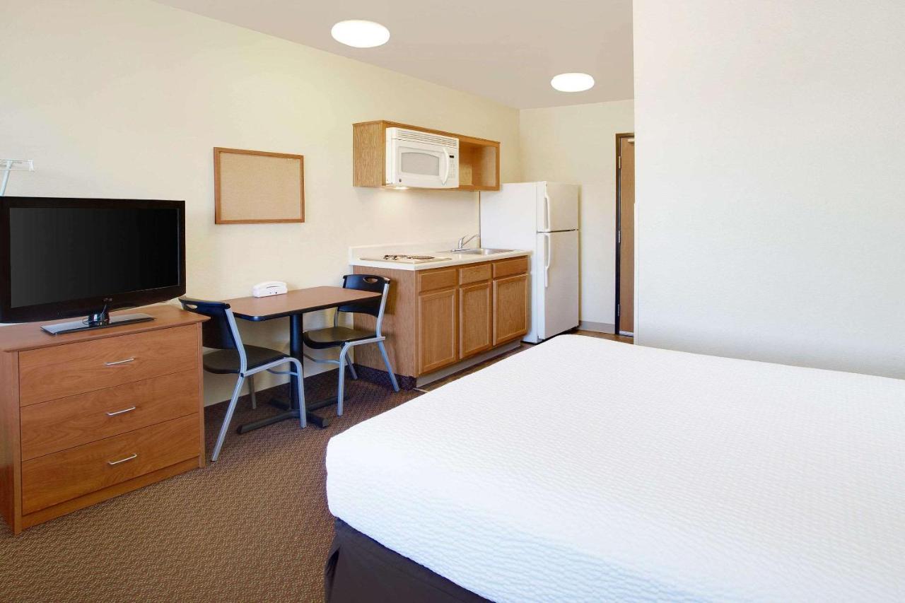 Woodspring Suites Baton Rouge East I-12 מראה חיצוני תמונה