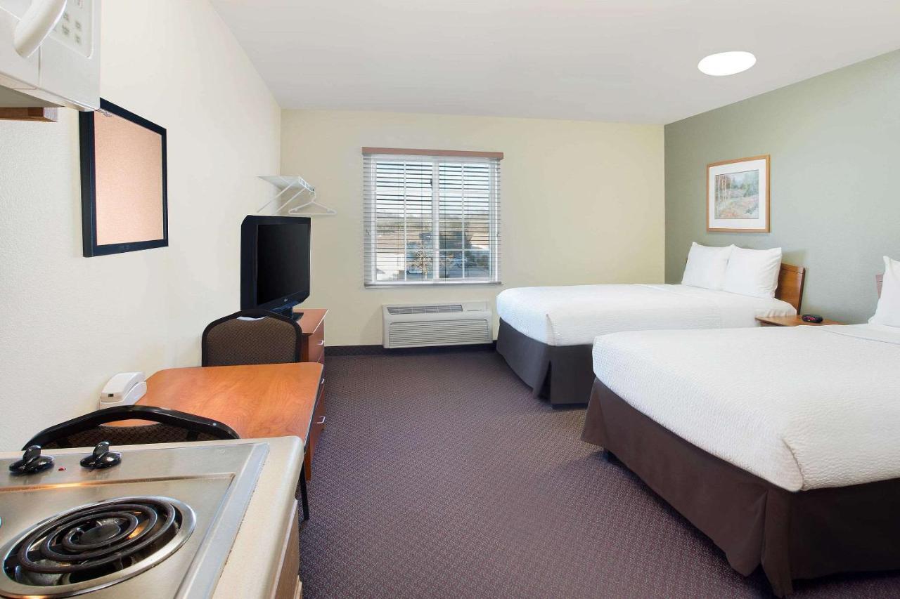 Woodspring Suites Baton Rouge East I-12 מראה חיצוני תמונה