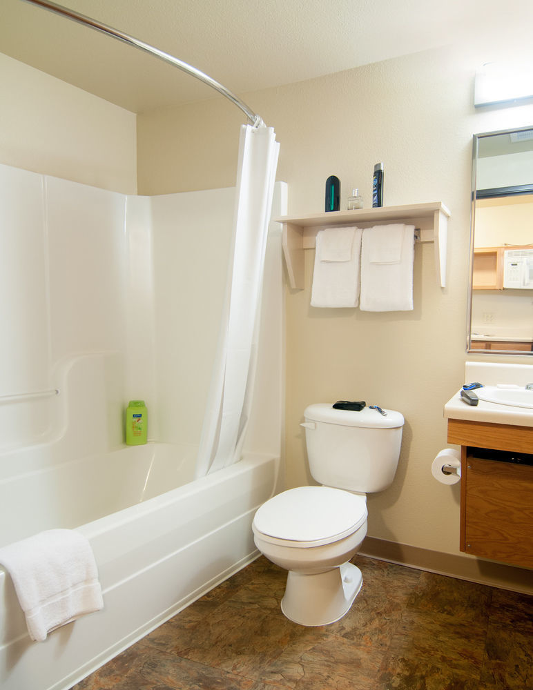 Woodspring Suites Baton Rouge East I-12 מראה חיצוני תמונה