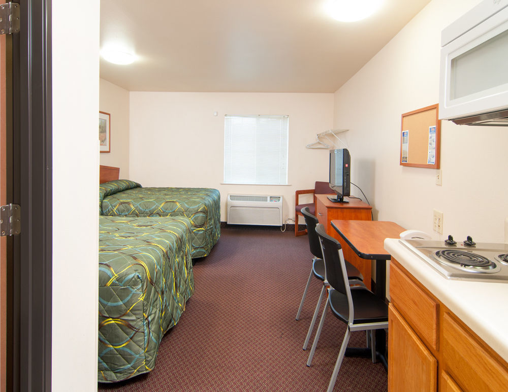 Woodspring Suites Baton Rouge East I-12 מראה חיצוני תמונה