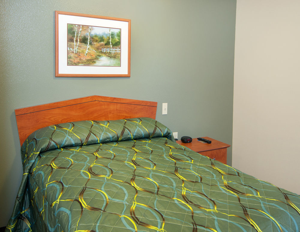 Woodspring Suites Baton Rouge East I-12 מראה חיצוני תמונה