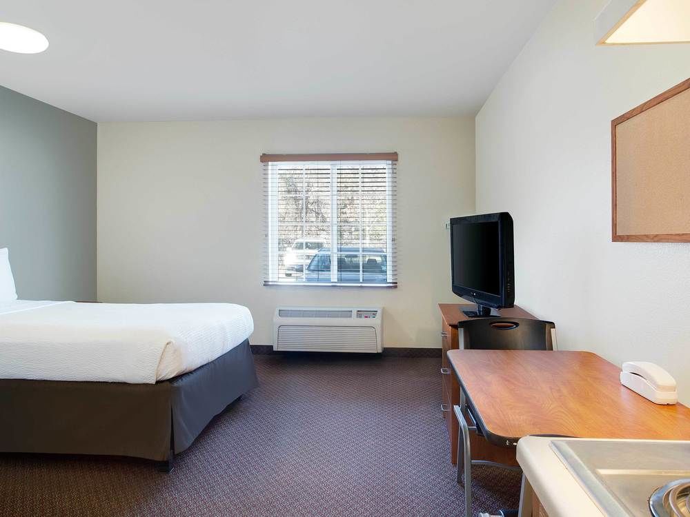 Woodspring Suites Baton Rouge East I-12 מראה חיצוני תמונה